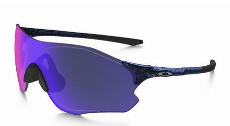 OAKLEY EV02.jpg